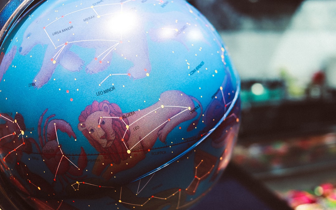 horoscope-globe